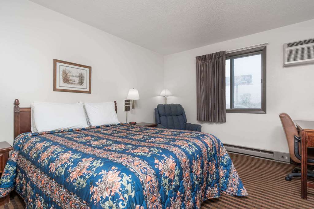 Super 8 by Wyndham Eau Claire I-94 Motel Ruang foto